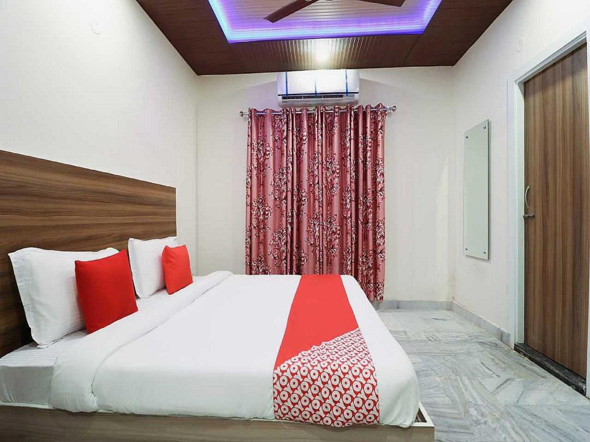Hotel Anand Amritsar Bagian luar foto